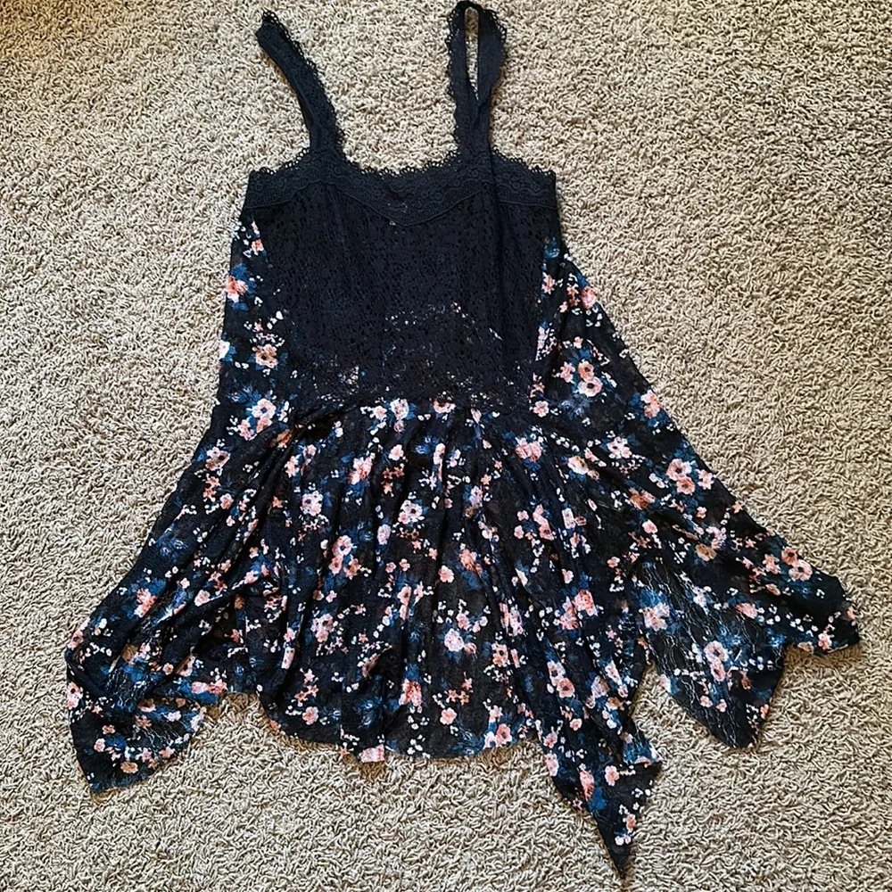 Free People Intimately Floral Lace Crochet Handkerchief Slip - Picture 2 of 7